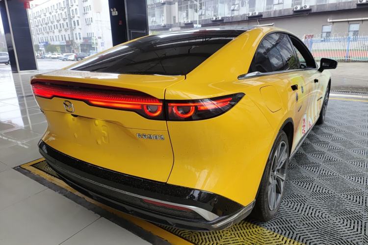 Used Mazda EZ-6 2024 Range-Extended 200 Luxury Edition