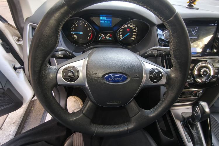 Used Ford Focus 2012 Hatchback 1.6L Automatic Fashion Edition