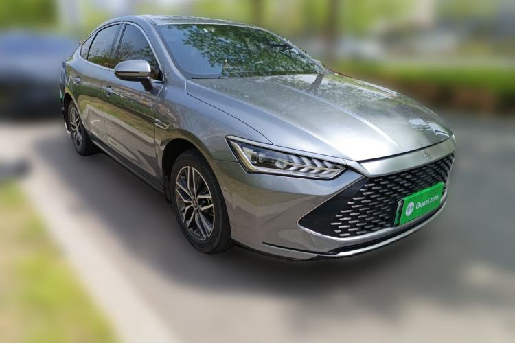 Used BYD Qin PLUS 2021 DM-i 120KM Prestige Model Front Right 45 Deg