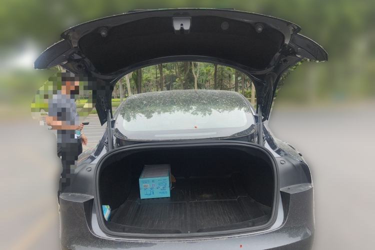 Used Tesla Model 3 2023 Long-Range All-Wheel-Drive Version
