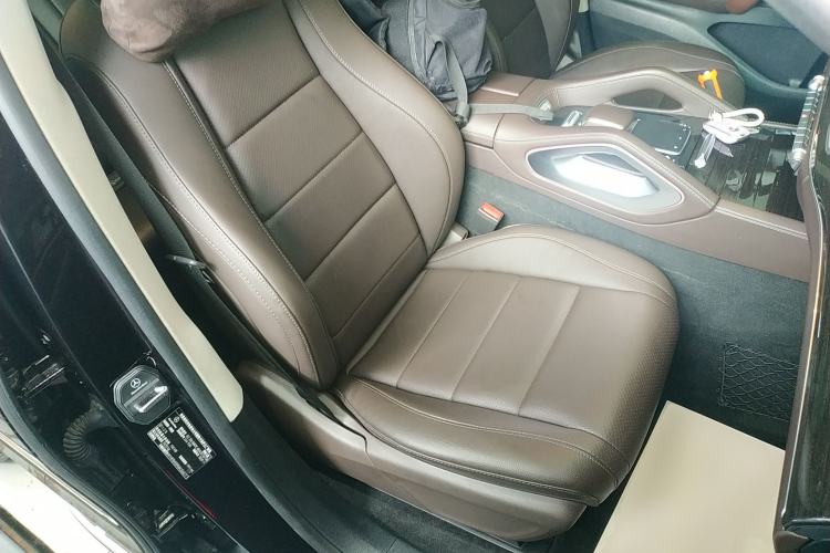 Used Mercedes-Benz GLE 2021 GLE 350 4MATIC Stylish Model Right Front Seat