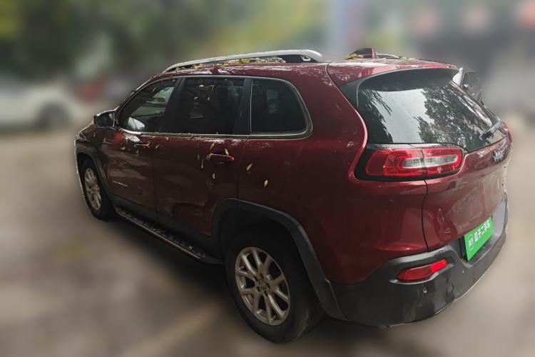 Used Jeep Cherokee 2016 2.4L Leading Edition

