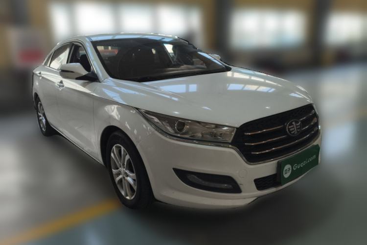 Used Bestune B50 2016 1.4T Automatic Luxury Model Front Right 45 Deg