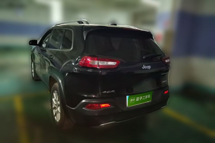 Used Jeep Cherokee 2016 2.4L Professional Smart Version