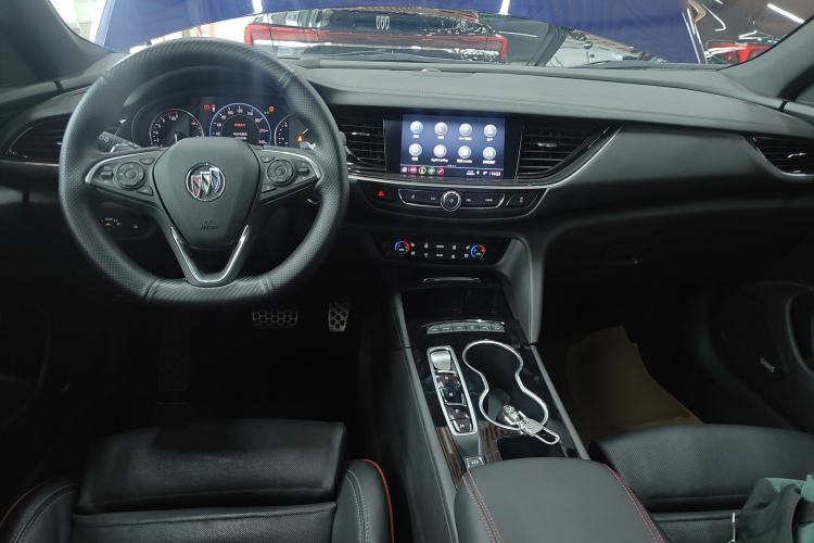 Used Buick Regal 2020 GS 28T Prestige Model