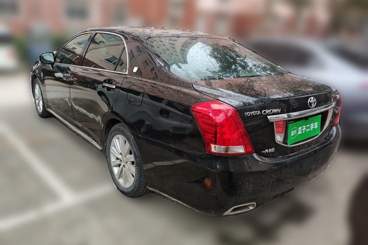 Used Toyota Crown 2010 2.5L Royal Leather Sunroof Edition
