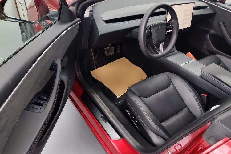 Used Tesla Model 3 2023 Long-Range All-Wheel-Drive Version Driver Seat