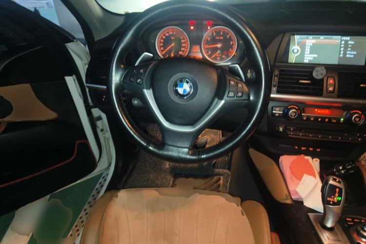 Used BMW X6 2014 xDrive35i Sport model
