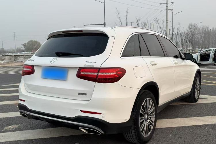 Used Mercedes-Benz GLC 2017 GLC 260 4MATIC Luxury Model