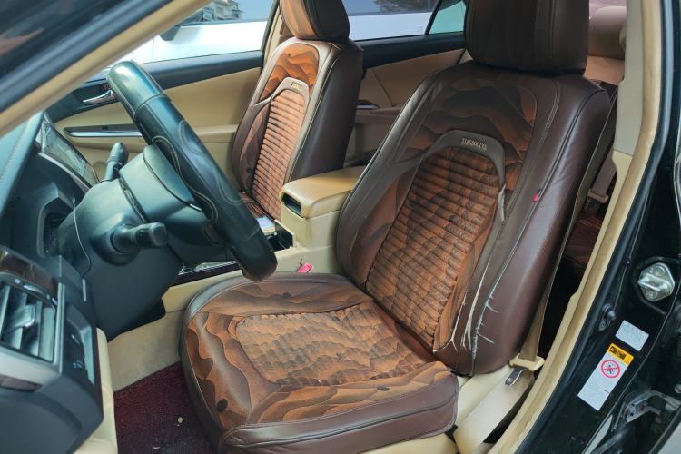 Used Toyota Camry 2016 2.0G 10th Anniversary Leading Edition
