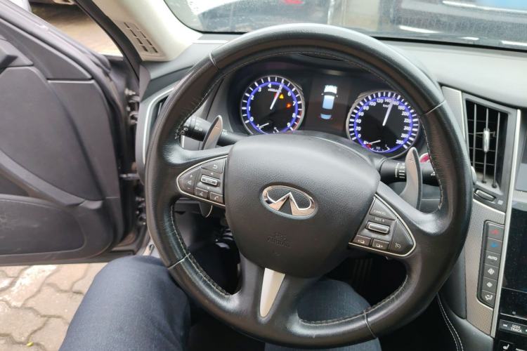 Used Infiniti Q50 2014 3.7L Luxury Sport Edition
