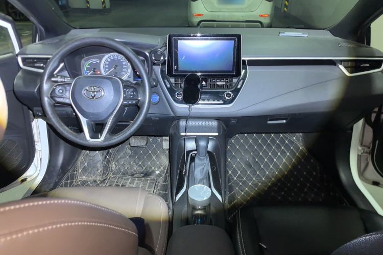 Used Toyota Levin 2021 Dual-Engine 1.8H E-CVT Luxury Edition Center Console