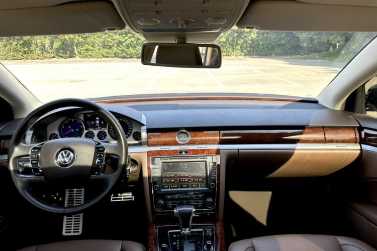 Used Volkswagen Phaeton 2015 3.0L Smart Edition
