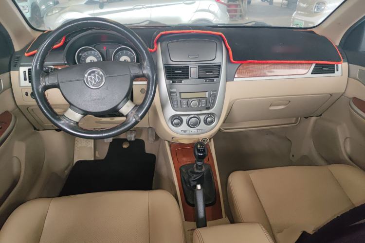 Used Buick Excelle 2013 1.5L Manual Luxury Model
