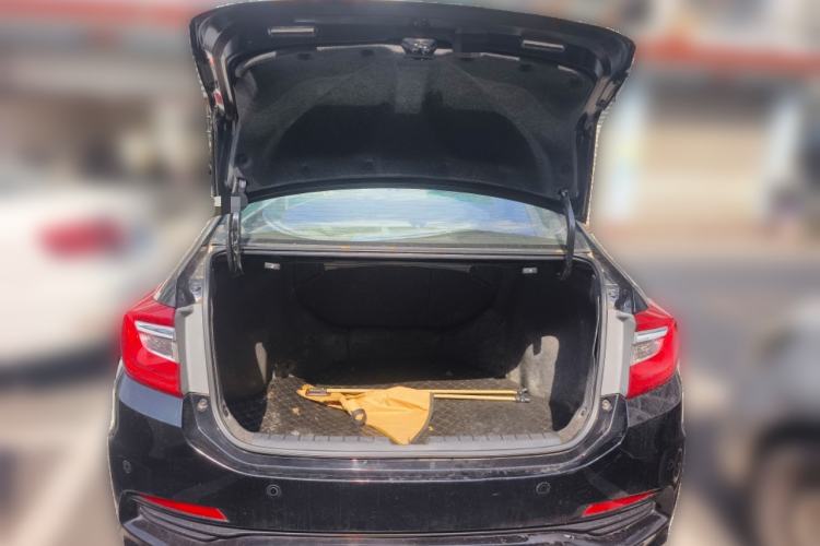 Used Honda Crider 2015 1.8L automatic luxury edition