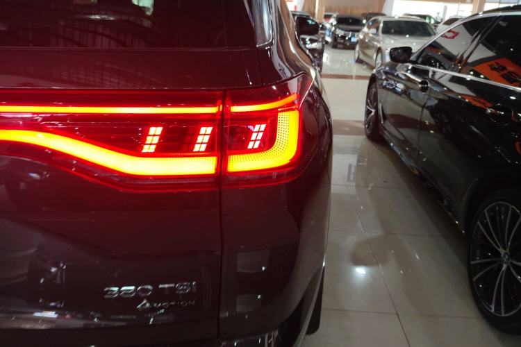 Used Volkswagen Talagon 2024 380TSI All-Wheel Drive Luxury Prestige Pro 7-Seater Exterior 3