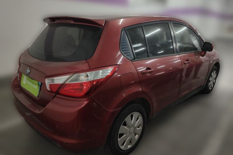 Used Venucia R50 2015 1.6L Manual Fashion Edition