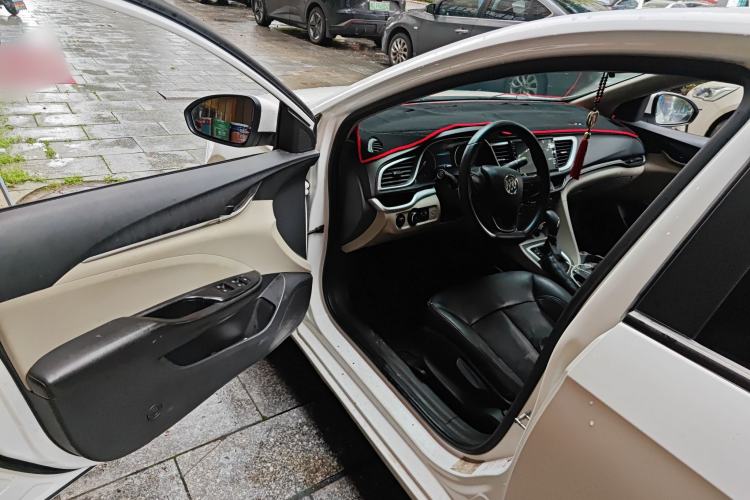 Used Buick GT 2015 15N Automatic Elite Version