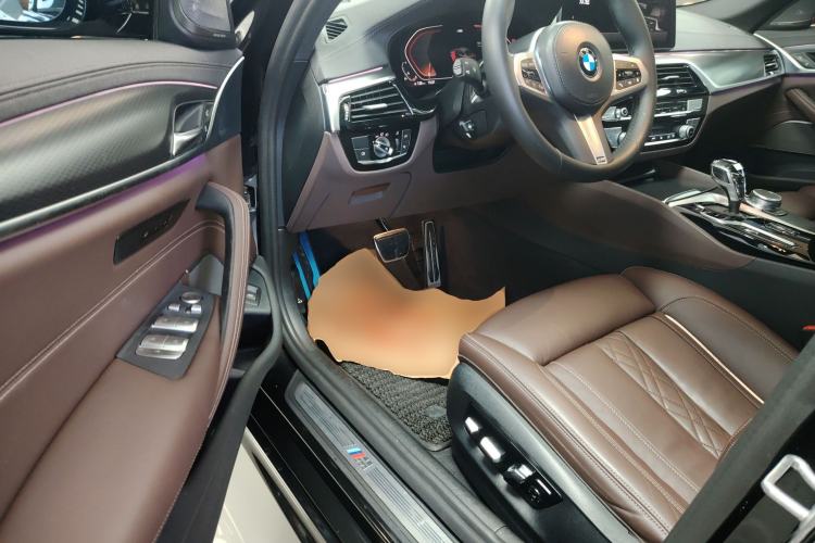 Used BMW 5 Series 2022 Restyled 540i Luxury Edition M Sport Package
