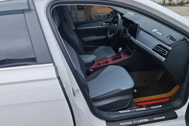 Used Volkswagen Lavida 2024 1.5L Automatic Starry Sky 5 Million Edition Right Front Seat