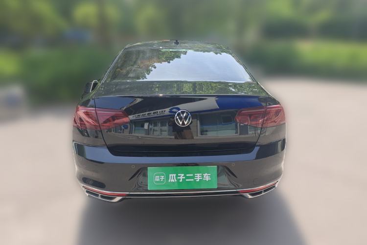 Used Volkswagen Magotan 2023 2 Million Units Limited Edition 330TSI DSG Leading Version
