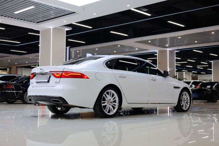 Used Jaguar XFL 2020 XFL 2.0T P250 Four-Wheel Drive Luxury Edition