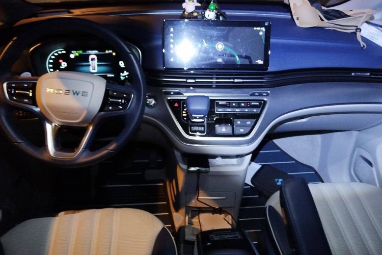 Used Roewe iMAX8 2021 400TGI Supreme Series Prestige Edition