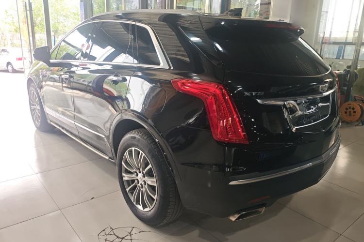 Used Cadillac XT5 2018 25T Luxury Model Rear Left 45 Deg