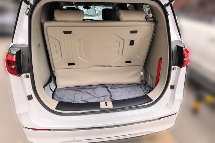 Used Buick GL8 2023 ES Lu Zun Comfort Model Trunk