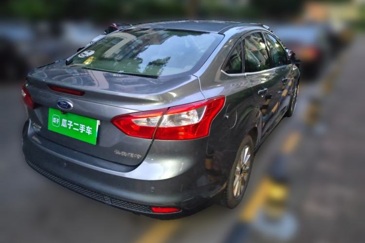 Used Ford Focus 2012 Sedan 1.6L Automatic Prestige Model