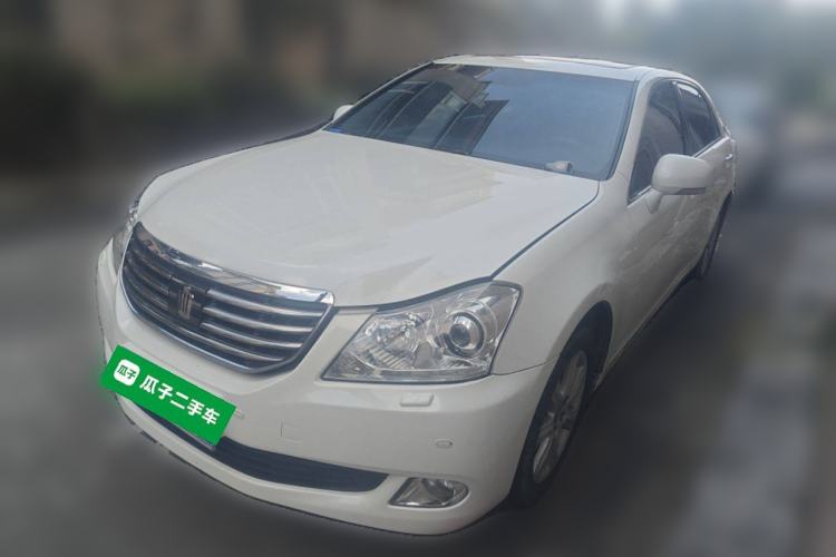 Used Toyota Crown 2010 3.0L Royal Saloon VIP