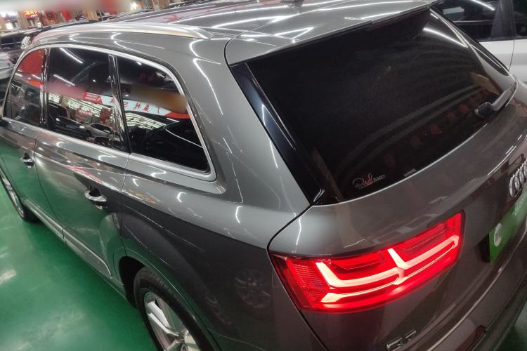 Used Audi Q7 2016 40 TFSI Comfort Model
