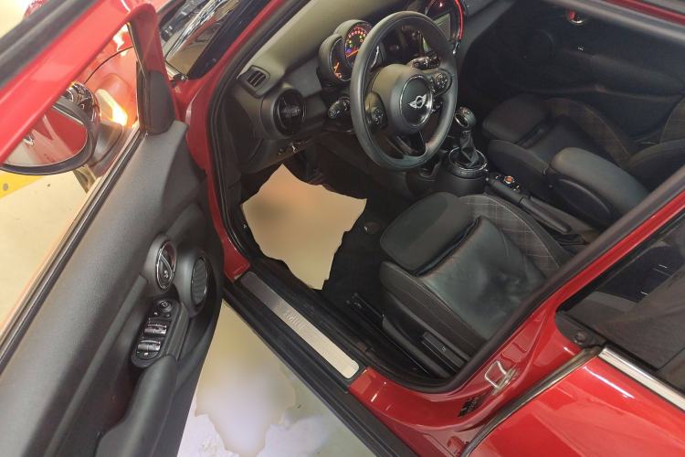 Used MINI MINI 2016 1.5T COOPER Five-Door Edition