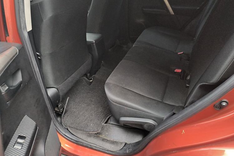 Used Toyota RAV4 2013 2.0L CVT Four-Wheel Drive Fashion Edition