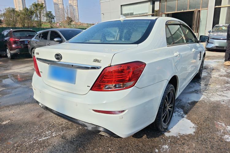 Used BYD Surui 2015 Revised Version 1.5L Manual Luxury Edition