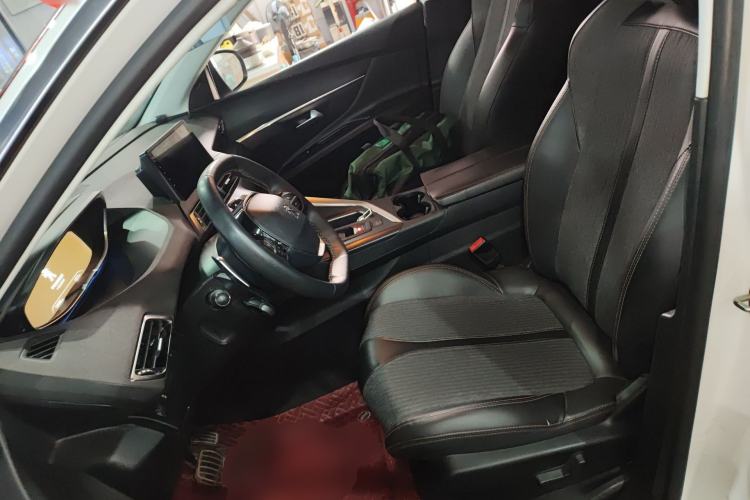 Used Peugeot 4008 2018 350THP Elite Edition Left Front Seat