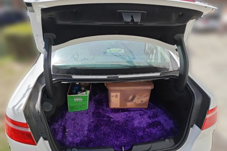 Used Jaguar XE 2015 2.0T 200 PS R-Sport