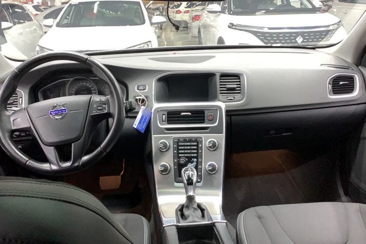 Used Volvo S60 2018 S60L T3 Smart Drive Edition Interior 3