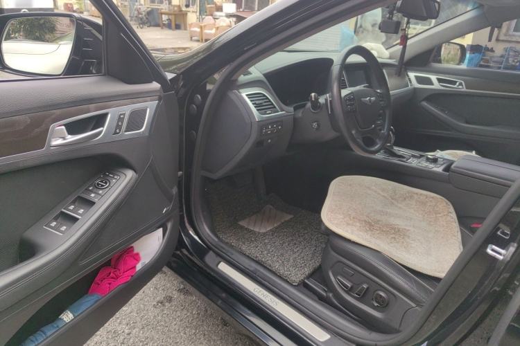 Used Hyundai Genesis 2015 3.0GDi Four-Wheel Drive Flagship Edition
