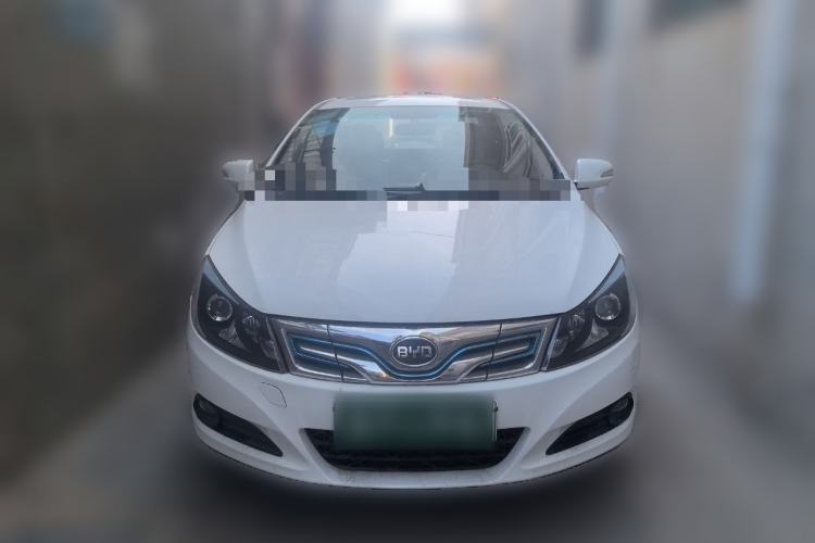 Used BYD e5 2016 300 Luxury Edition