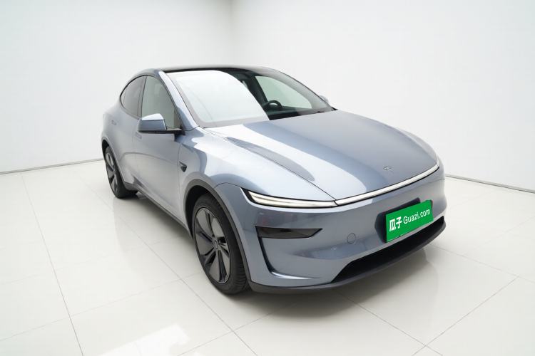 Used Tesla Model Y 2025 Rear-Wheel-Drive Version
