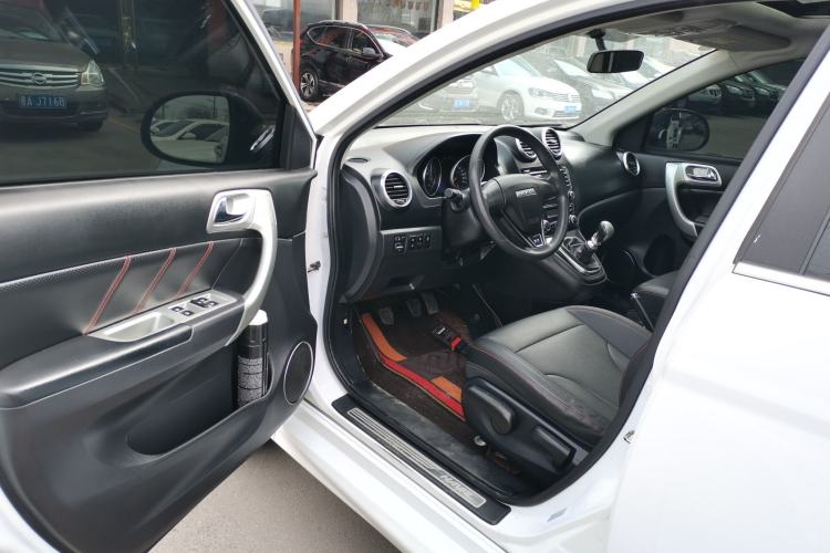 Used Haval H6 2016 Upgraded Model 1.5T Manual Two-Wheel Drive Urban Version
