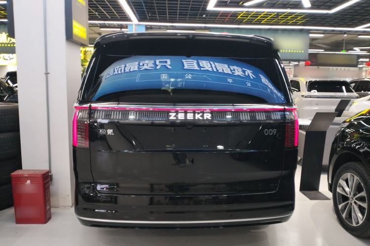 Used Zeekr 009 2024 7-Seater Walk-Through Version Four-Wheel Drive 108 kWh