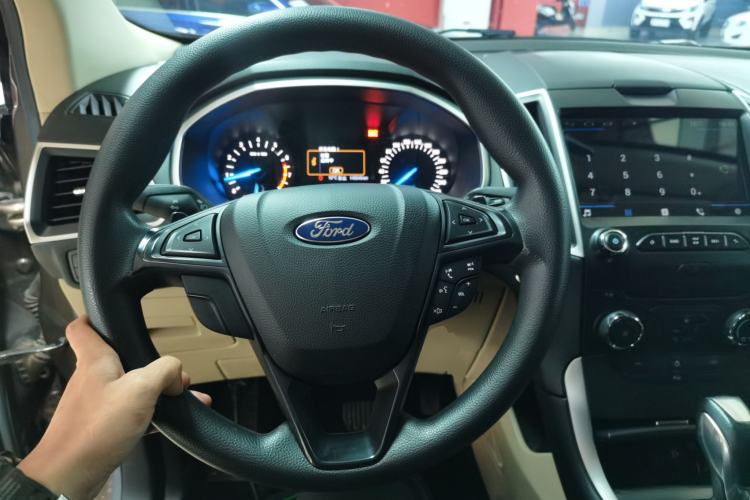 Used Ford Edge 2015 2.0T GTDi Two-Wheel-Drive Elite Edition