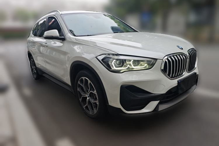 Used BMW X1 2022 sDrive25Li Leading Model Front Right 45 Deg