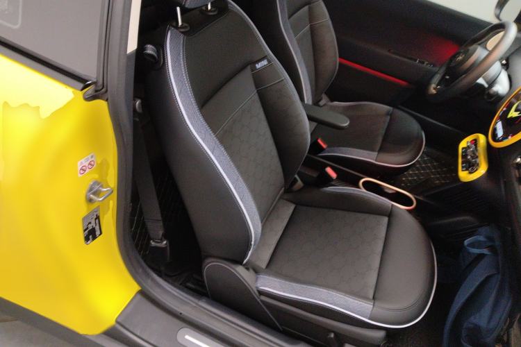 Used MINI Electric MINI COOPER 2024 452km COOPER SE Artist
