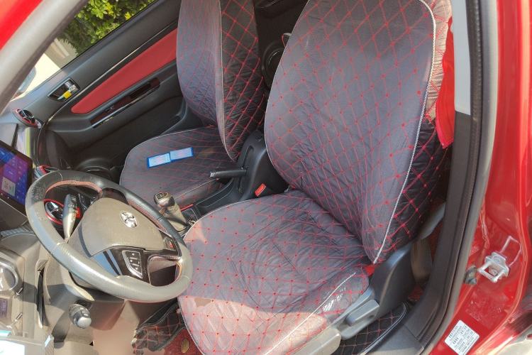 Used BAIC Senova X25 2015 1.5L Manual Elite Edition Left Front Seat