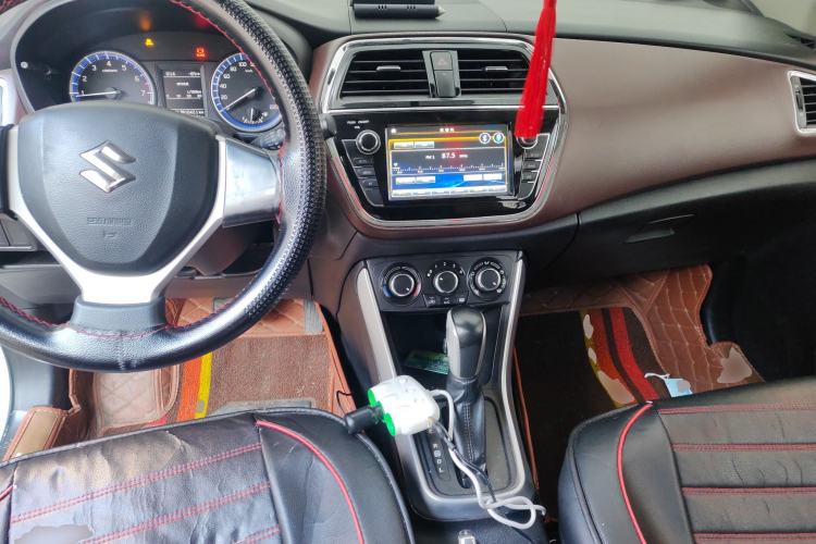 Used Suzuki Vitara S-Cross 2017 1.6L CVT Two-Wheel Drive Urban Fashion Model
