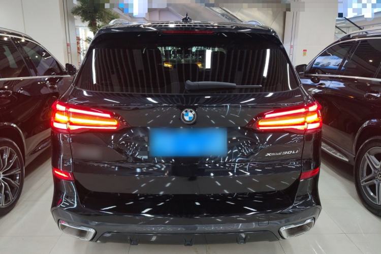 Used BMW X5 2022 Restyled xDrive 30Li Luxury Version M Sport Package
