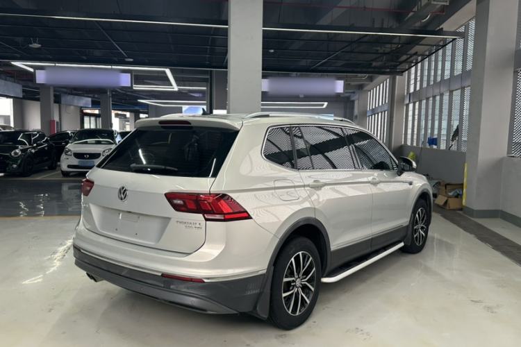 Used Volkswagen Tiguan L 2018 Revised Version 330TSI Automatic Two-Wheel Drive Comfort Edition
